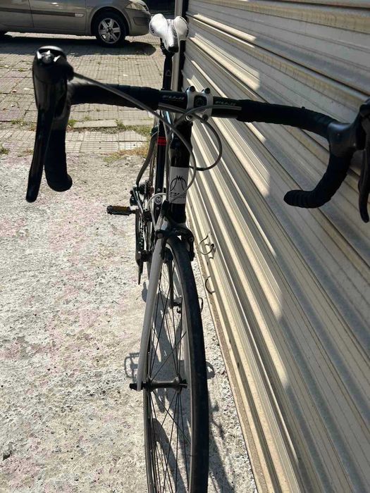 Шосеен Велосипед Fuji Roubaix LE