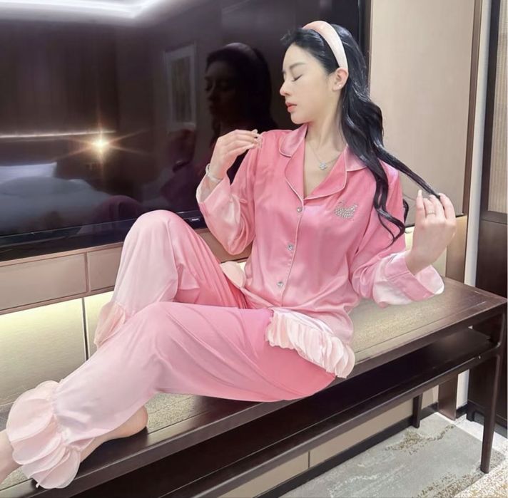 Женские шелковые пижамки