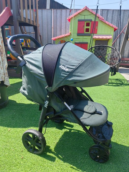 Коляска      joie
