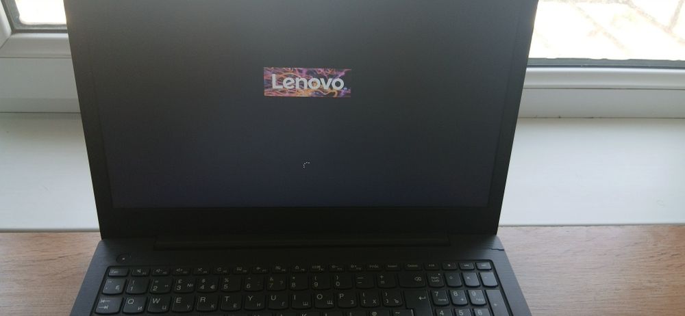 Lenovo Notebook sotiladi