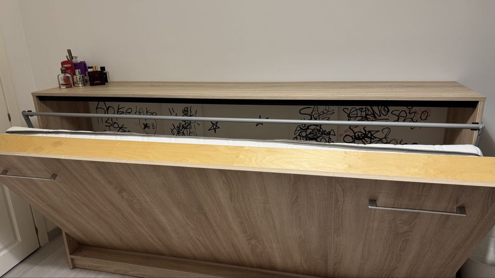 Pat Rabatabil cu prindere in perete