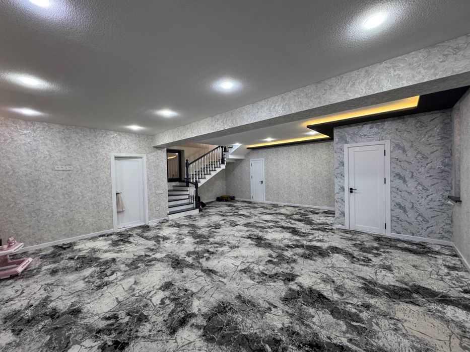 Қулей локацияда 3 сотокли 6 хонали уй сотилади