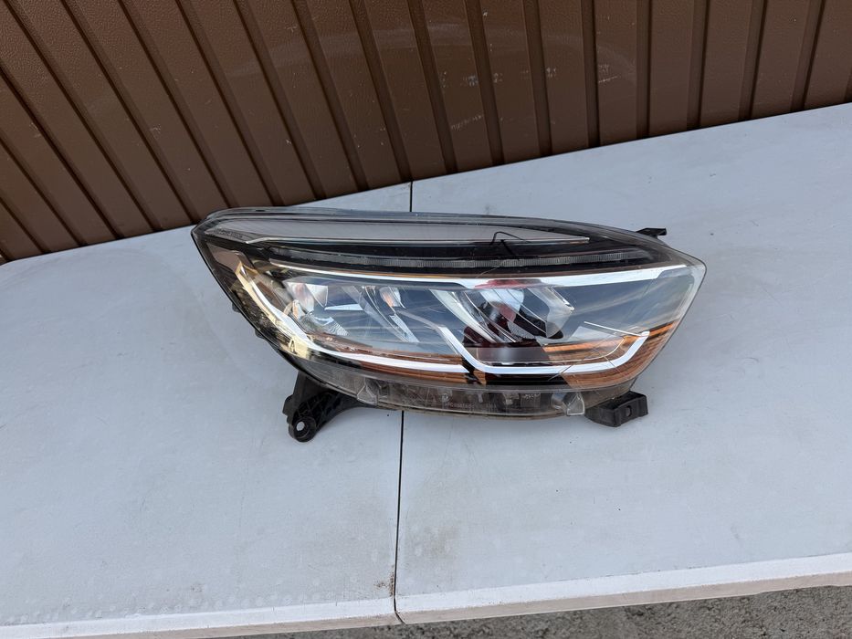 Far dreapta full led Renault Captur