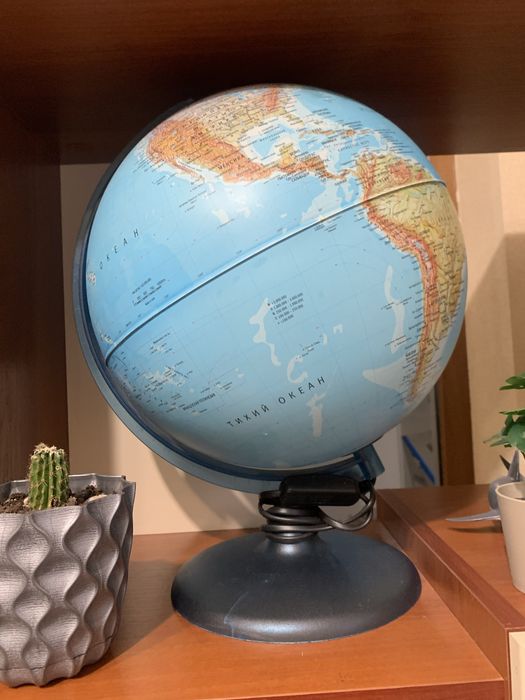Глобус ночник срочно продаю!!