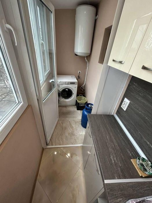 Тристаен, под наем, ж.к Възраждане