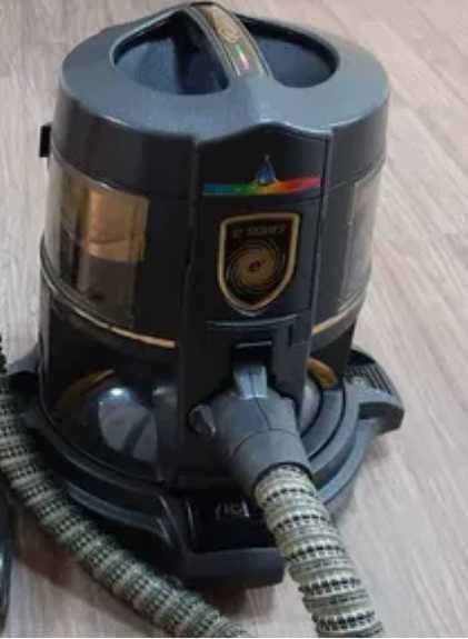 Aspirator profesional pe apa marca Rainbow - fara sac, aspira si apa