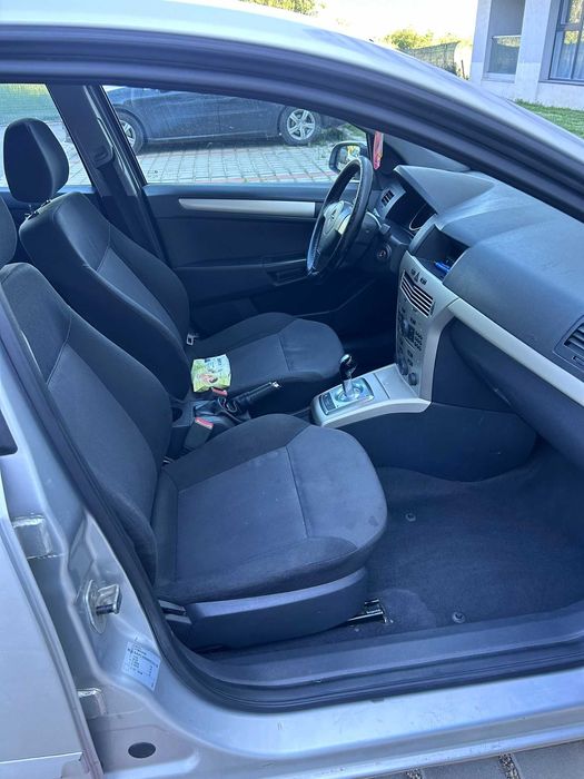 Opel Astra h 1.6 Gpl Automat