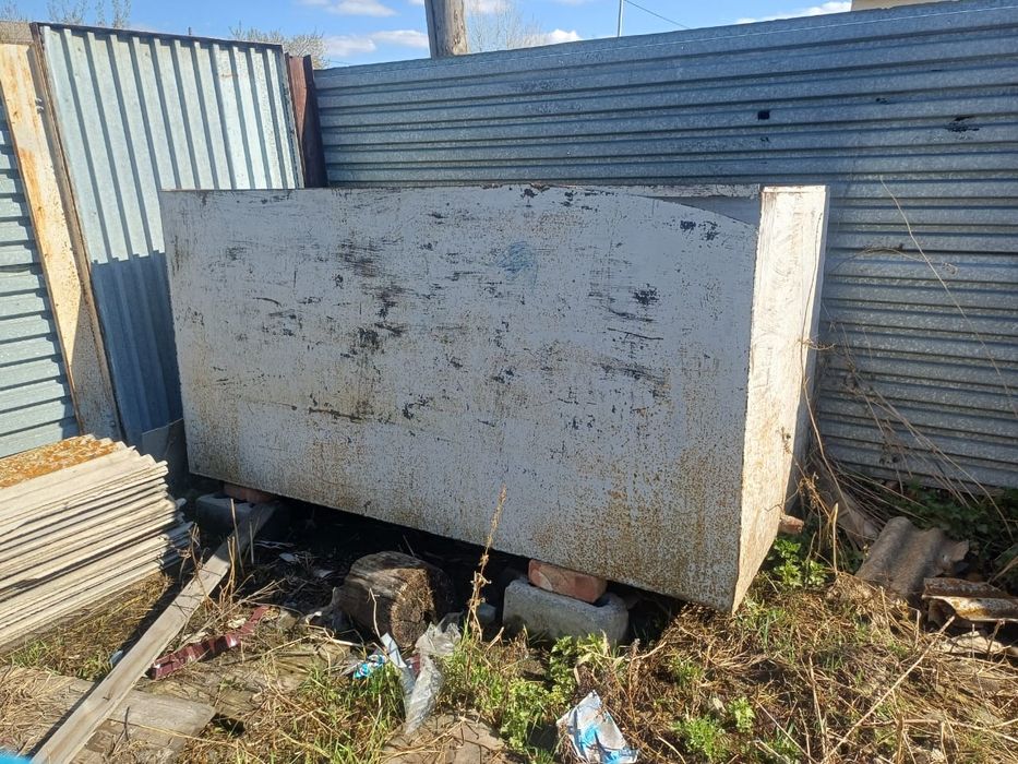 Продам Емкость 3 куба самовывоз