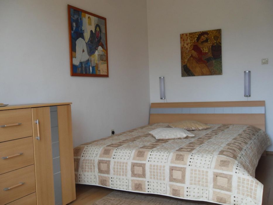 Тристаен апартамент в ново строителство в Смирненски