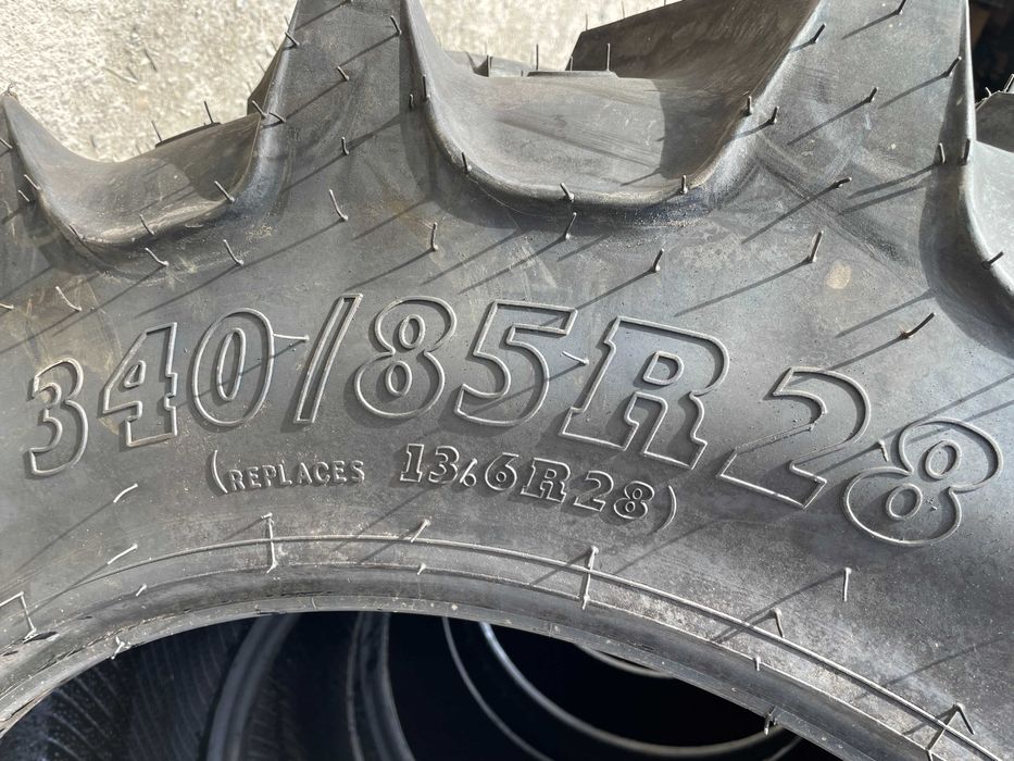 Anvelope de tractor 13.6-28 FIAT livrare rapida 340/85R28 BKT AGRIMAX