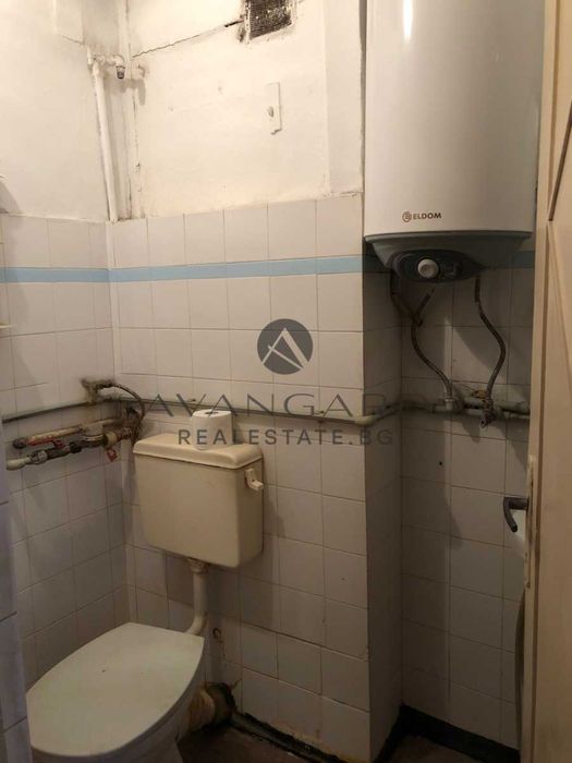 Продава се Тристаен апартамент в Пловдив, Кючук Париж - 82 кв.м за 1493 €/кв.м - Снимка #6