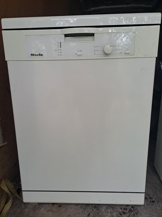 Mașină de spălat vase Miele