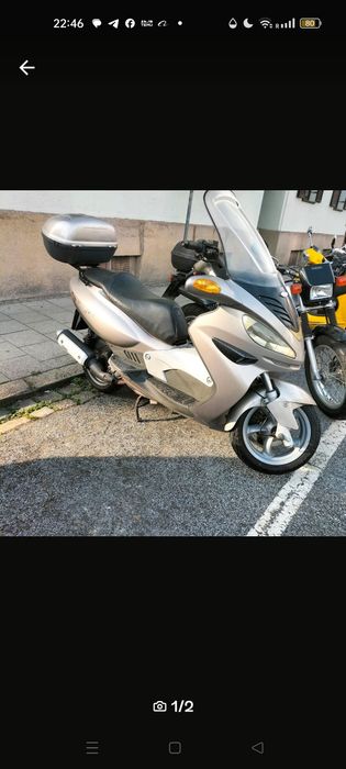 Scooter Malaguti Medison 250ccm  19PS, 2001