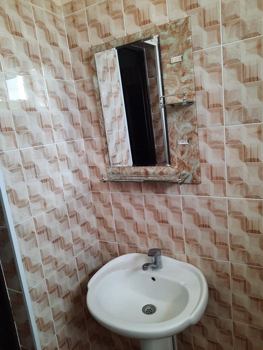 Pakanada 3 xonali 2 honasi   ijaraga beriladi