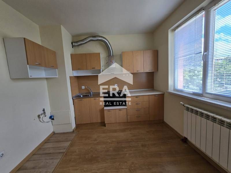 Дава се под наем Двустаен апартамент в Русе, Здравец - 72 кв.м за 229.5 € - Снимка #1