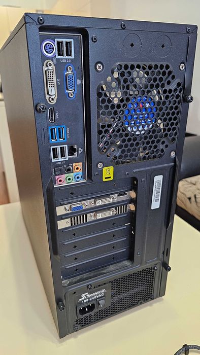 Геймърски настолен компютър с 23' монитор ACER! Win 11 -бонус!