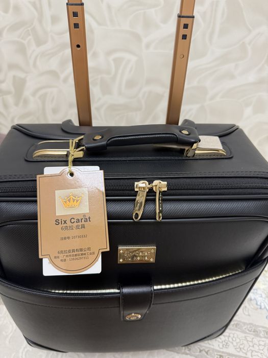 Ручная кладь, чемодан