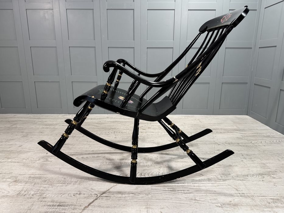 Люлеещ  стол К107