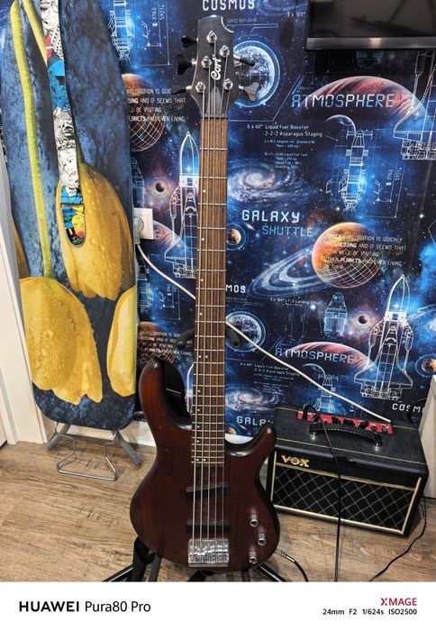 Cort action bass v