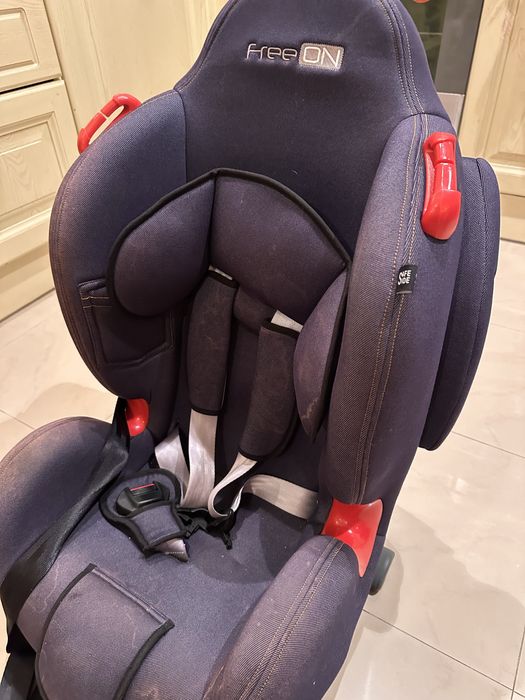 Детско столче за кола FreeOn isofix