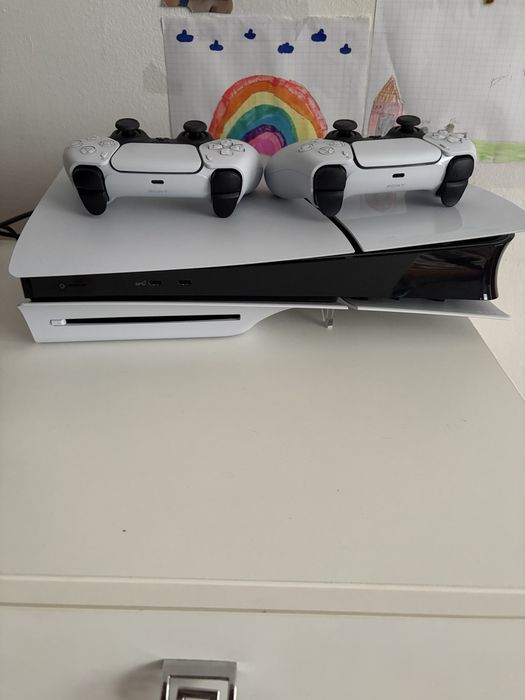 Ps 5 nou cumparat de 3 saptamani