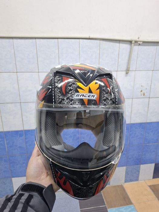 Мотошлем. В хорошем состоянии.