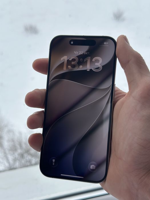 iPhone 15 pro 128 gb