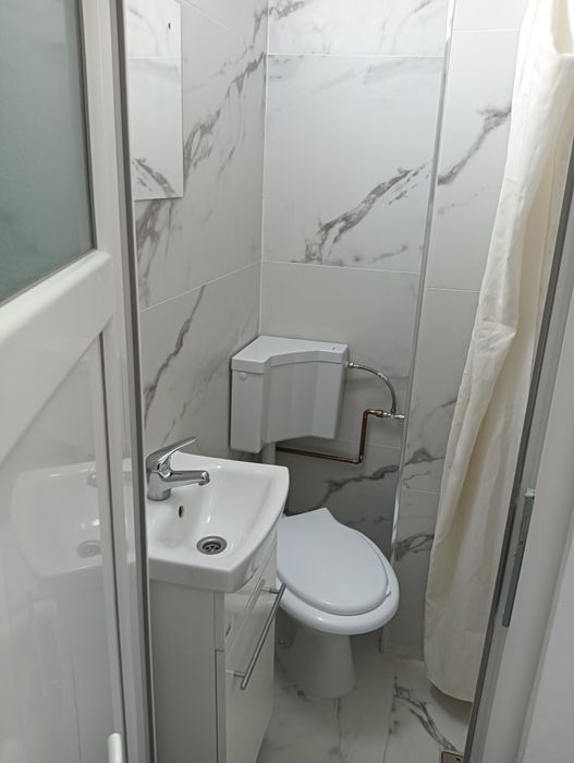Închiriez apartament micro1 langa scoala