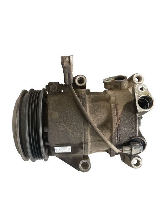Compresor Ac Toyota Yaris _P13_ 2012 - > 1.3 Vvti 1Nr-Fe 447260-4201