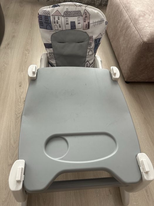 Стульчик-трансформер для кормления