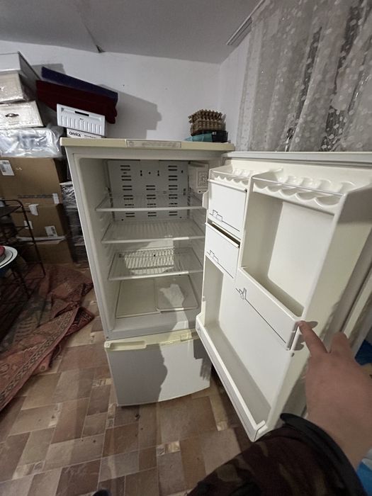 Холодильник бирюса