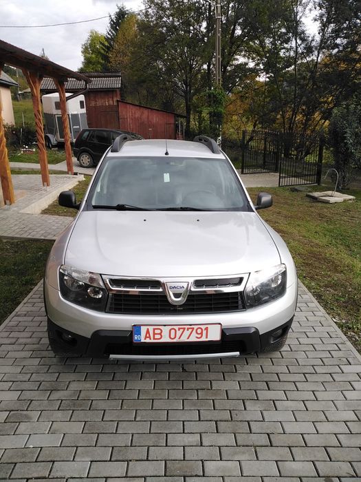 Vănd Dacia Daster
