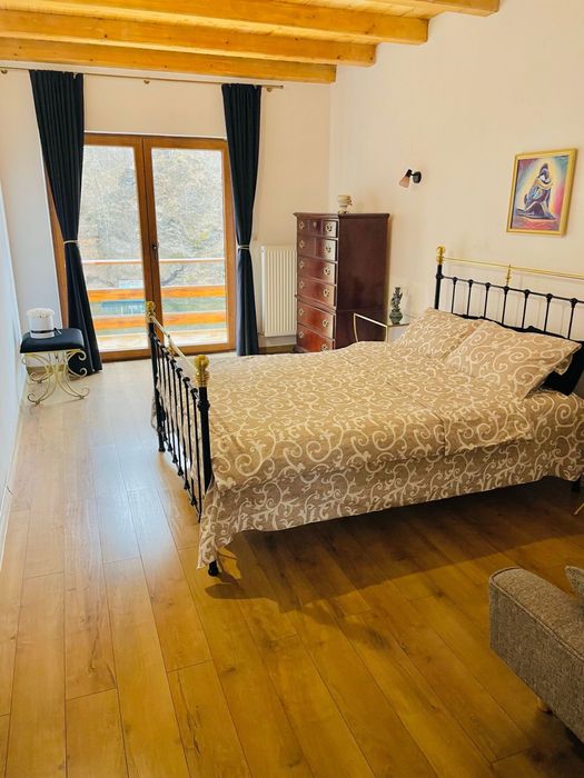 Cabana de inchiriat la munte Tarnita