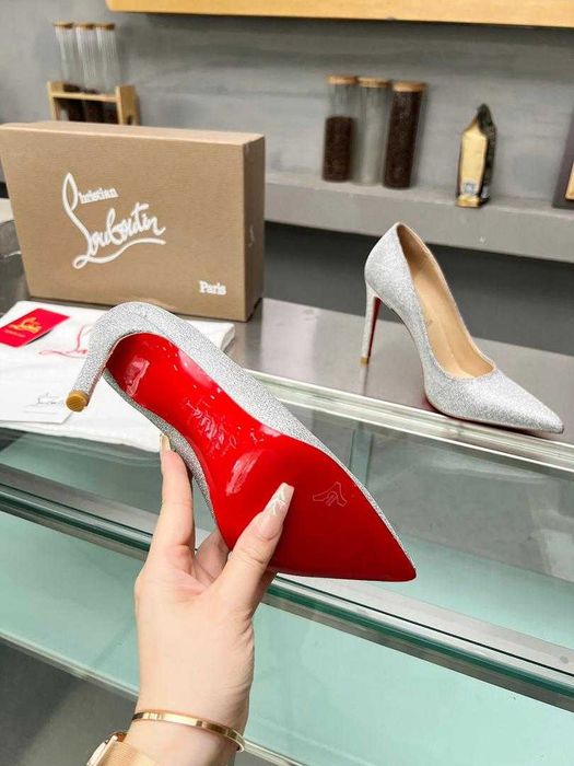 Tocuri Louboutin Cristale