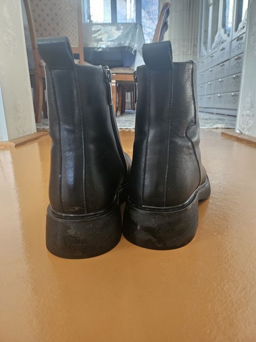 Продам зимнюю обувь