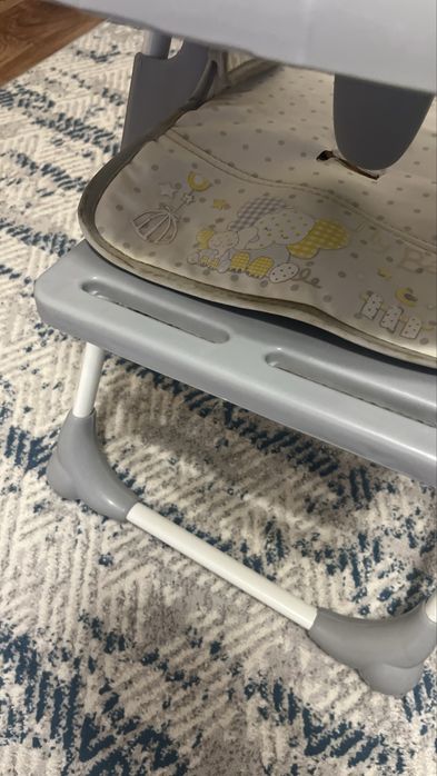 Стол для кормления.