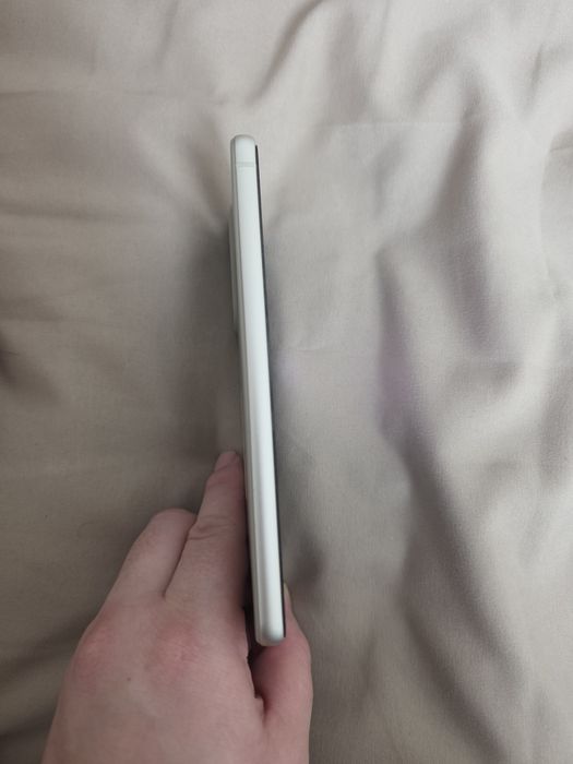 Продам телефон Samsung s 21 FE