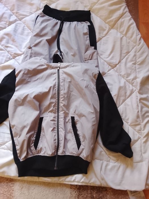 Vând compleu boss original