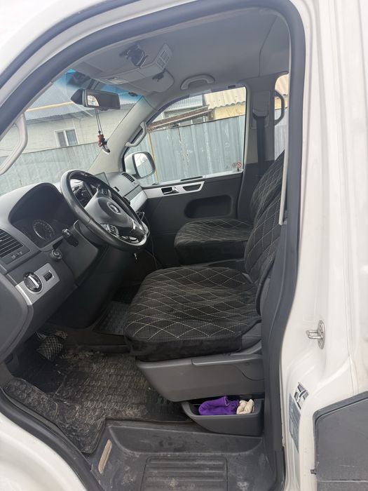 Продам автомобиль марки VW multivan
