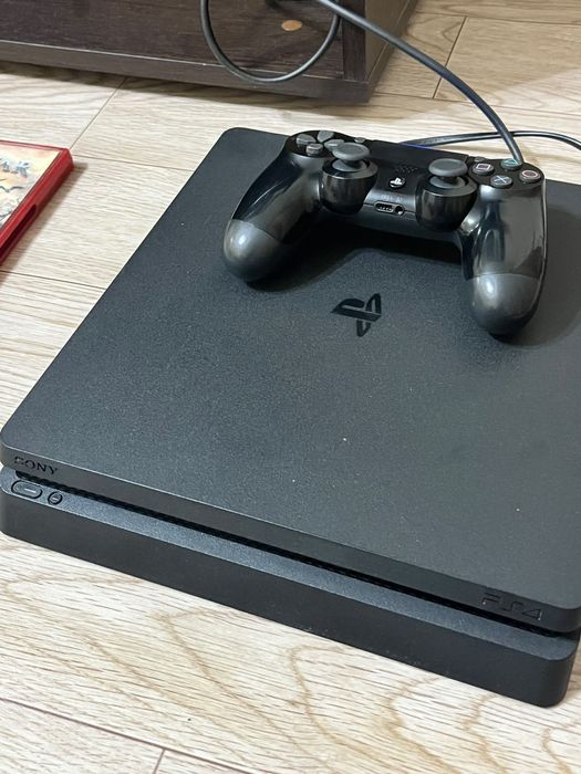Ps4 slim на 1тб с дисками