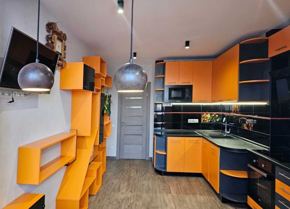 Дава се под наем Двустаен апартамент в София, Център - 70 кв.м за 475 € - Снимка #1