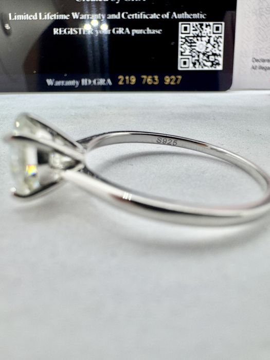 Сребърен пръстен с мойсанит (Диамант) 2 карата