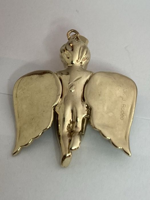 Pandantiv ingeras aur cu diamante