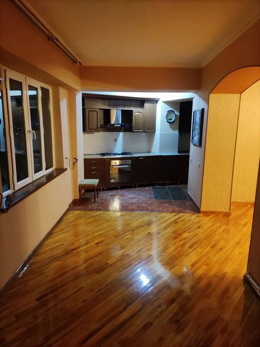 Продается 5в4 ком квартира, ор-р: метро Космонавтов, 132 м²