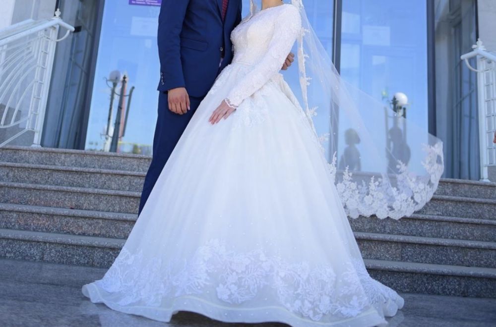 Свадебное платье