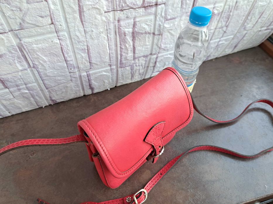 дамска чанта,червена малка чантичка-естествена кожа