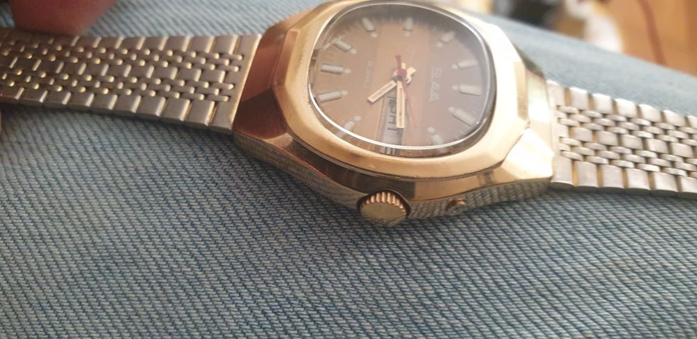 Часовник оригинален ретро Слава