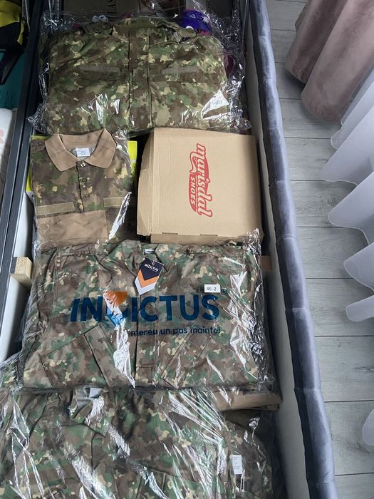 Tinute , scurta, bocanci combat, etc.