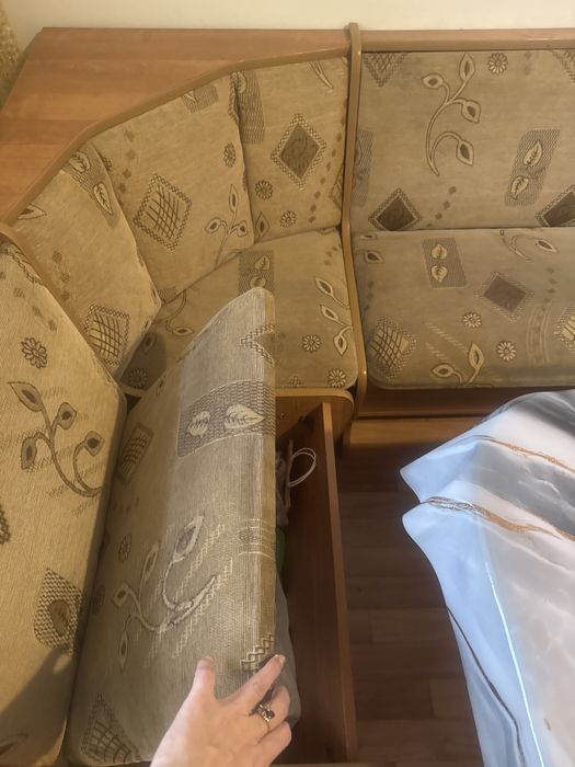 Продам стол со стульями