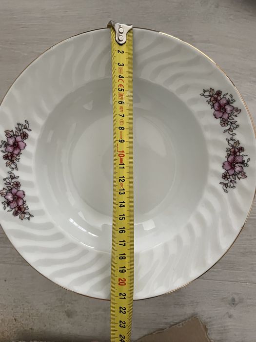 Порцеланови чиний